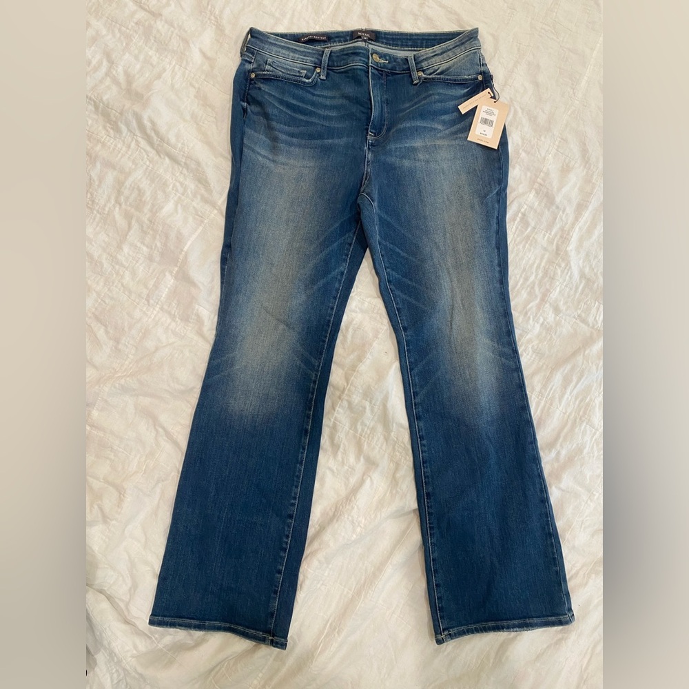 NYDJ Barbara Bootcut Jeans-NEW with tags